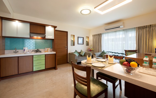 dlf phase 2 serviced apartment